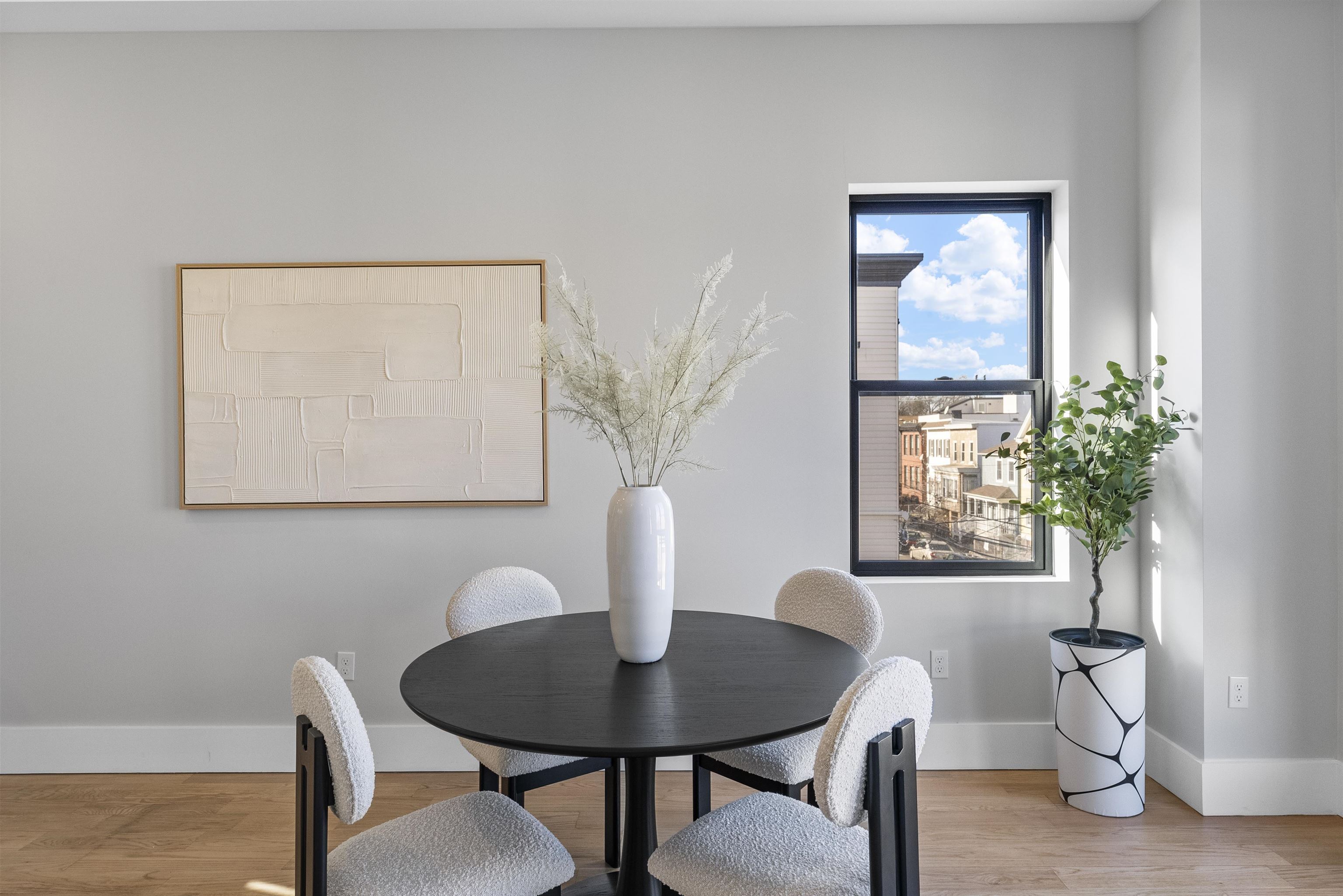 13 MANHATTAN AVE Unit: 3