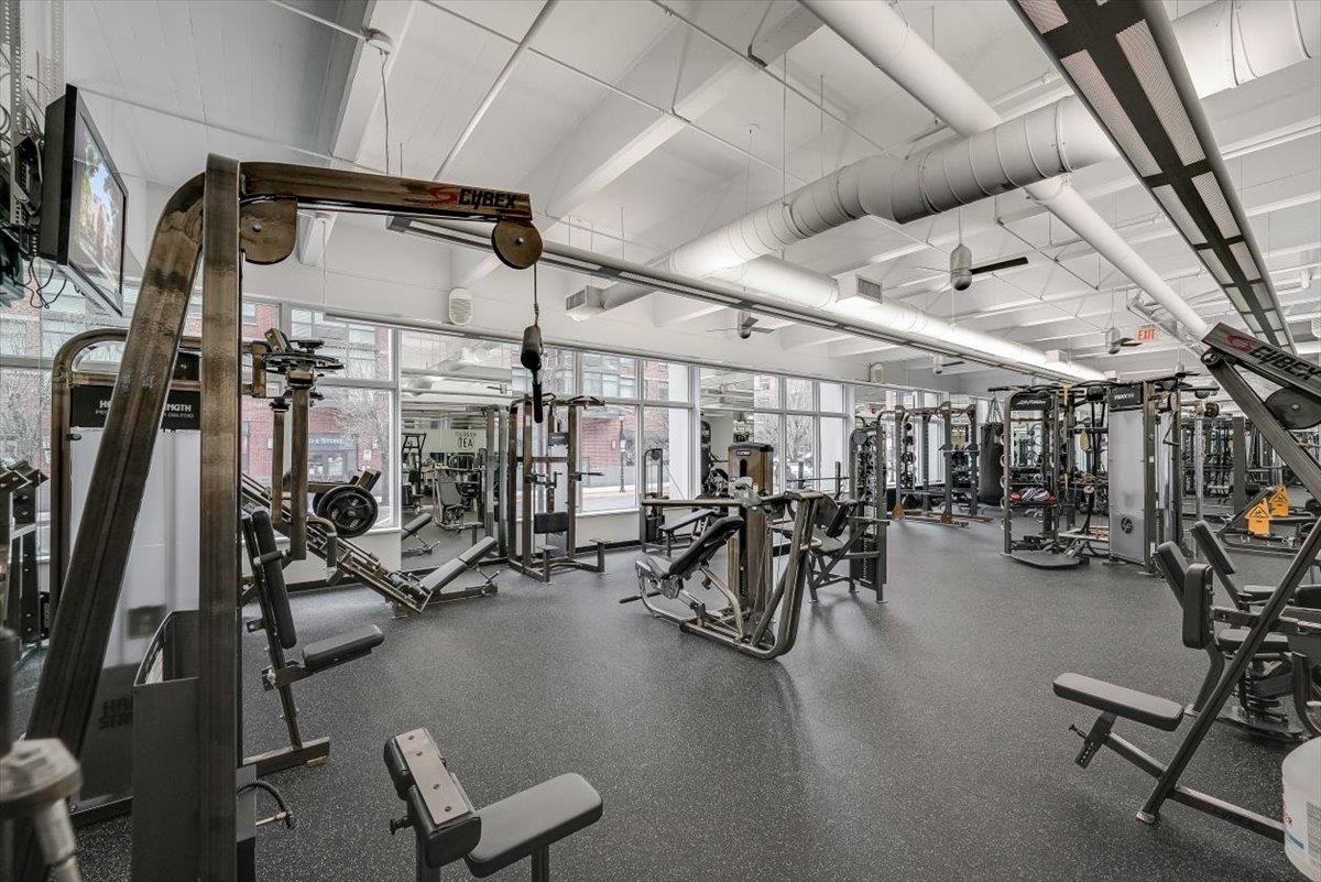 1500 HUDSON ST Unit: 3L