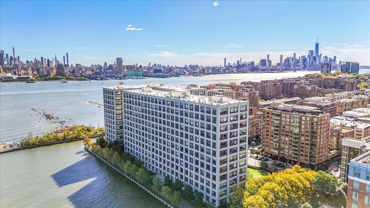 1500 HUDSON ST Unit: 3L