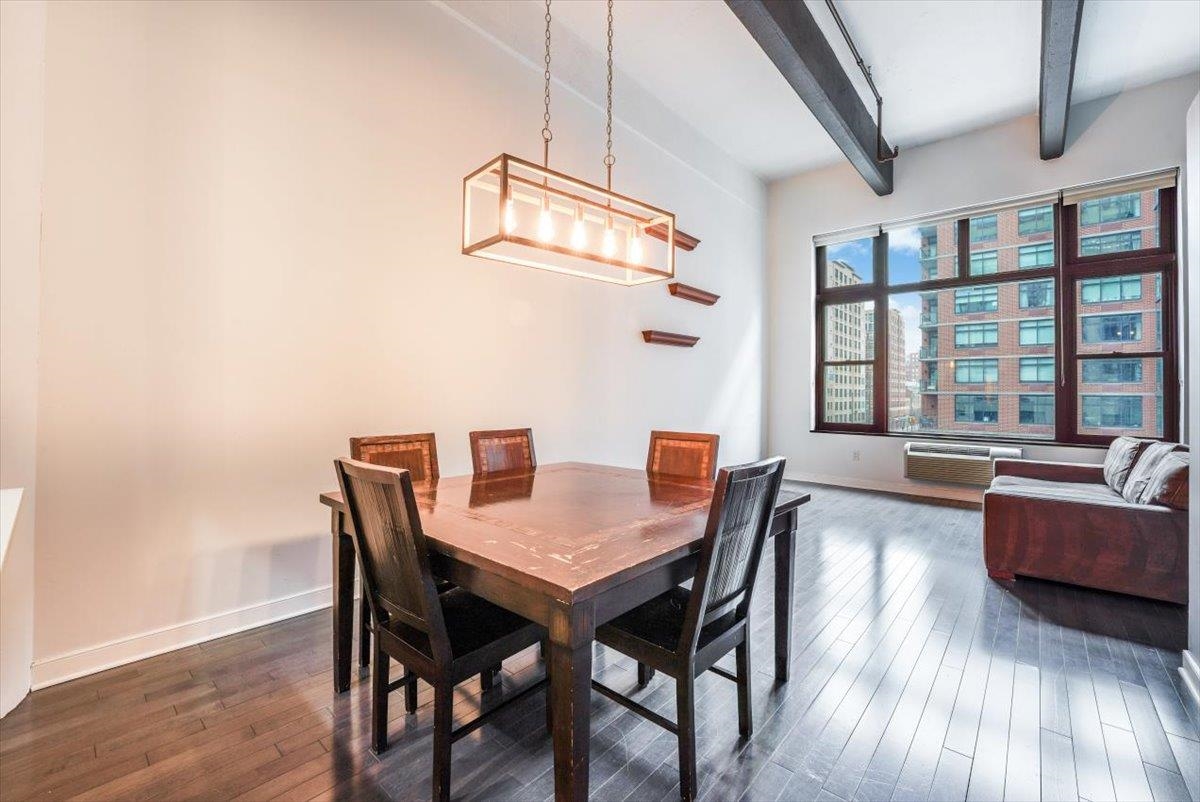 1500 HUDSON ST Unit: 3L