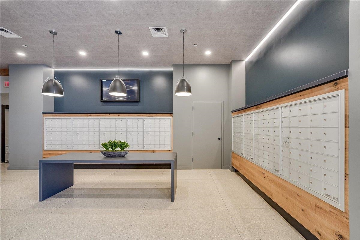 1500 HUDSON ST Unit: 3L