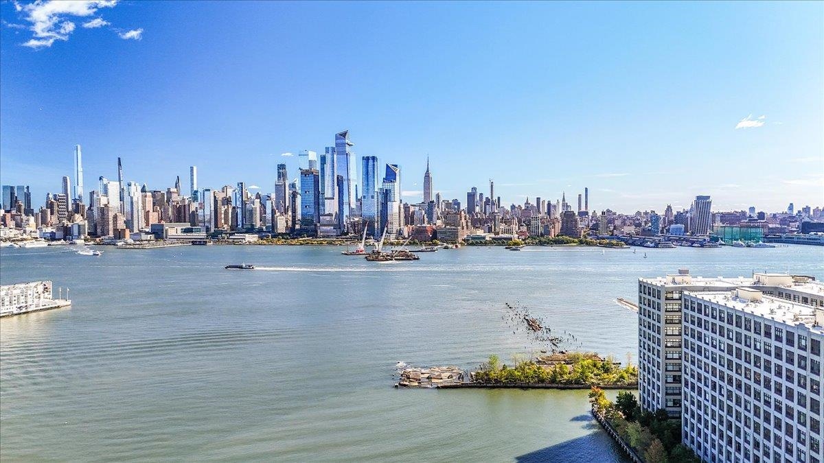 1500 HUDSON ST Unit: 3L