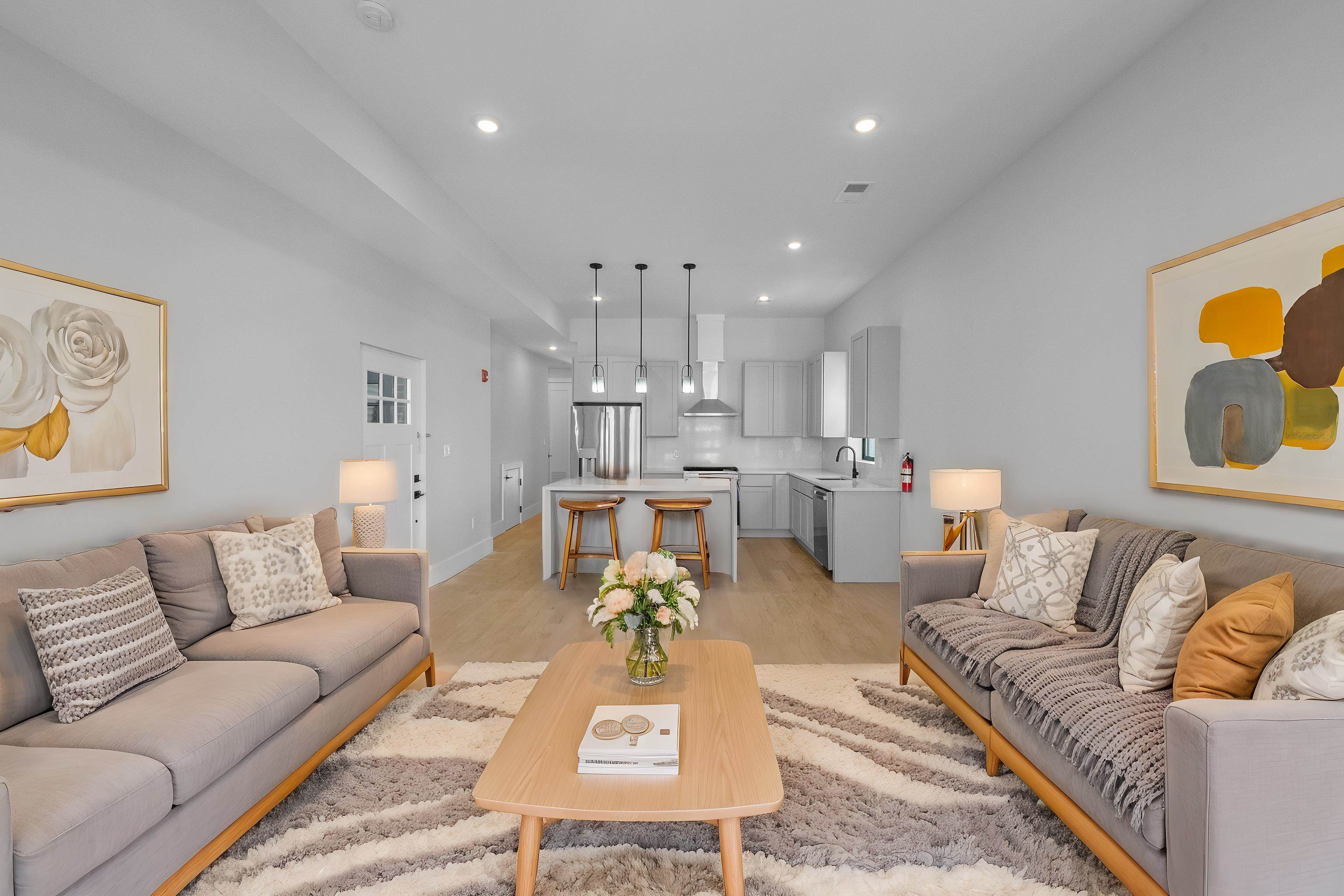 13 MANHATTAN AVE Unit: 2