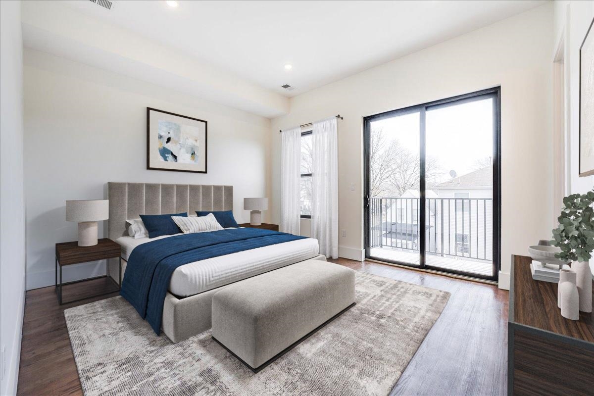 228 NUNDA AVE Unit: 2