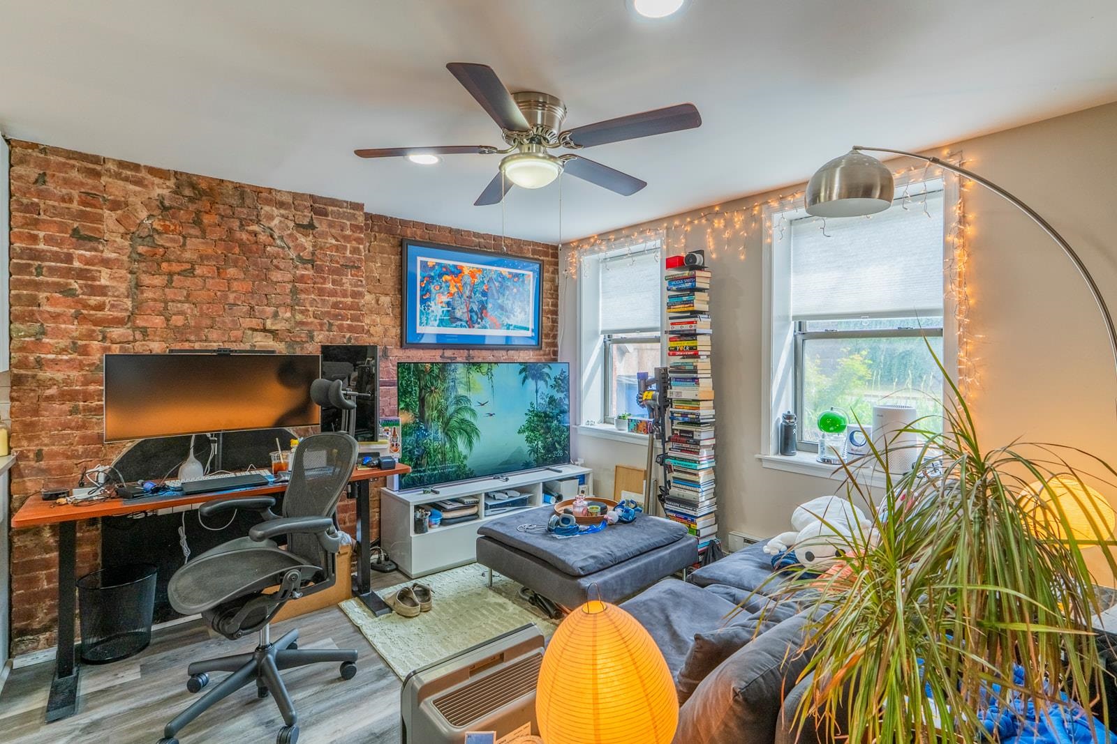 214 6TH ST Unit: 1