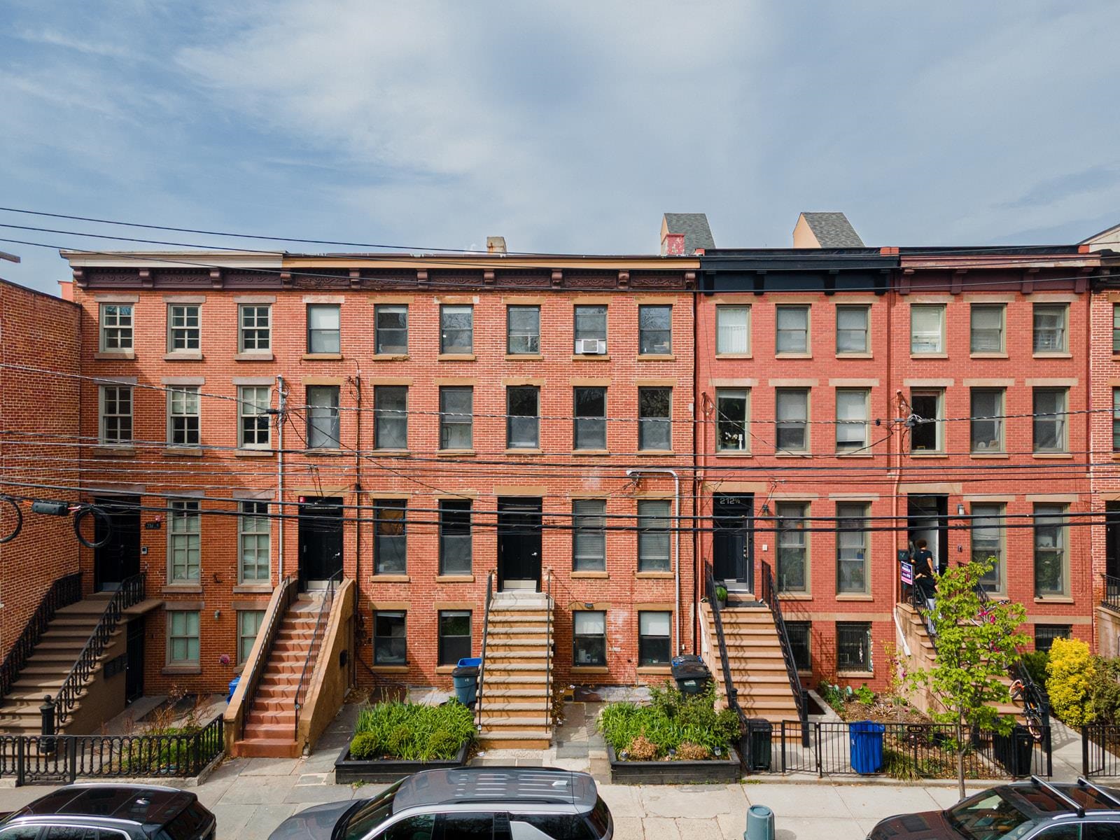 214 6TH ST Unit: 1