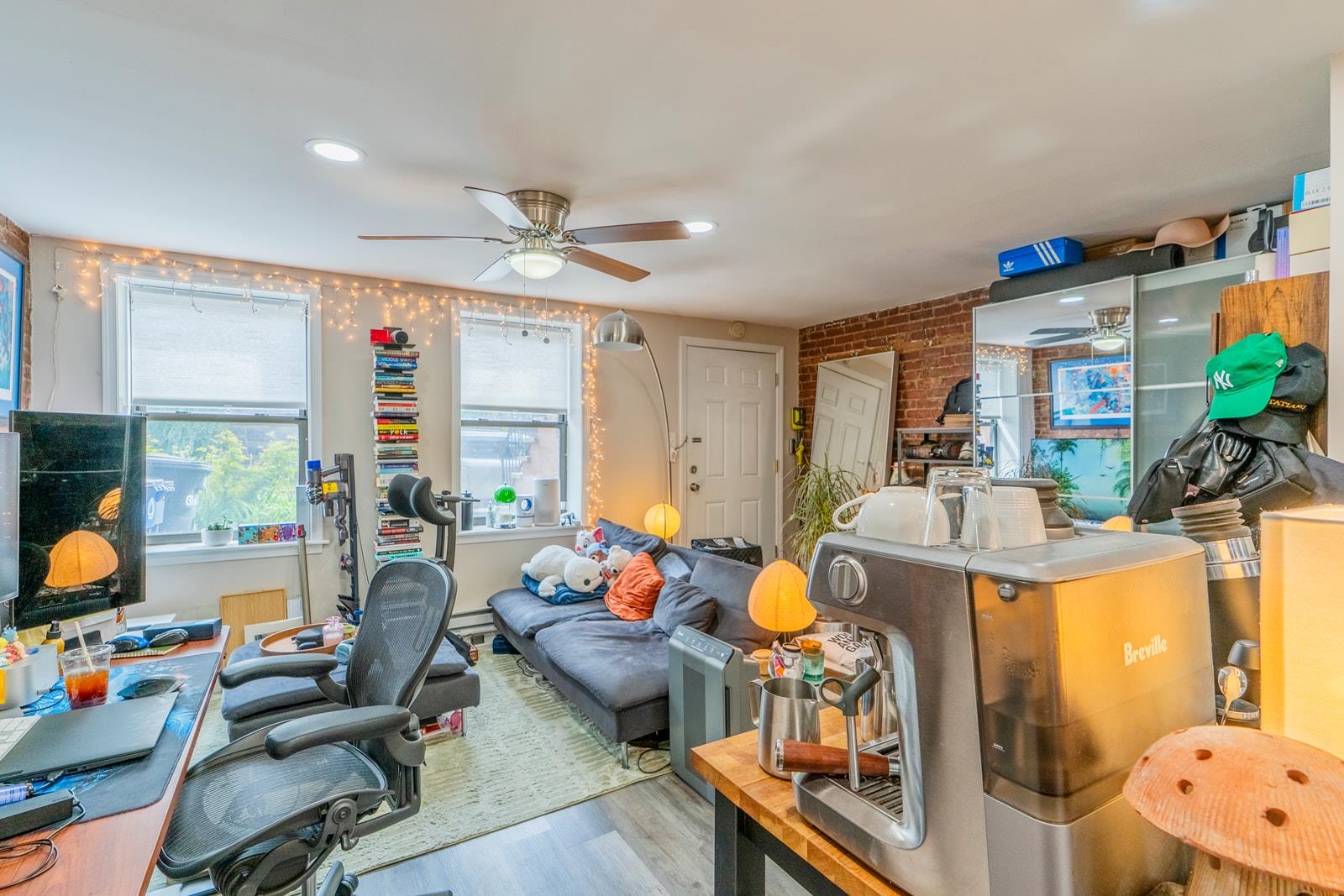 214 6TH ST Unit: 1