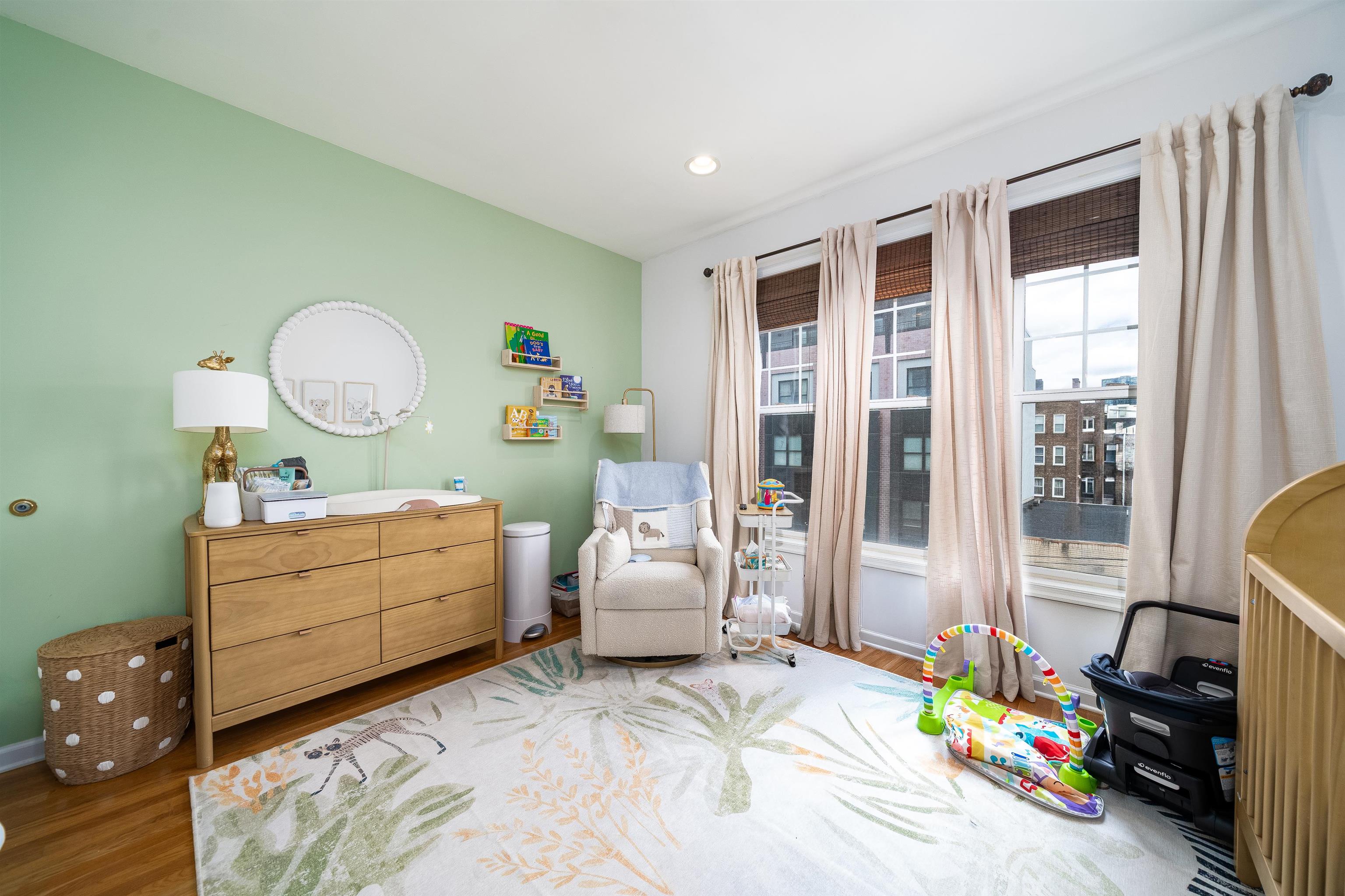 704 CLINTON ST Unit: 5D