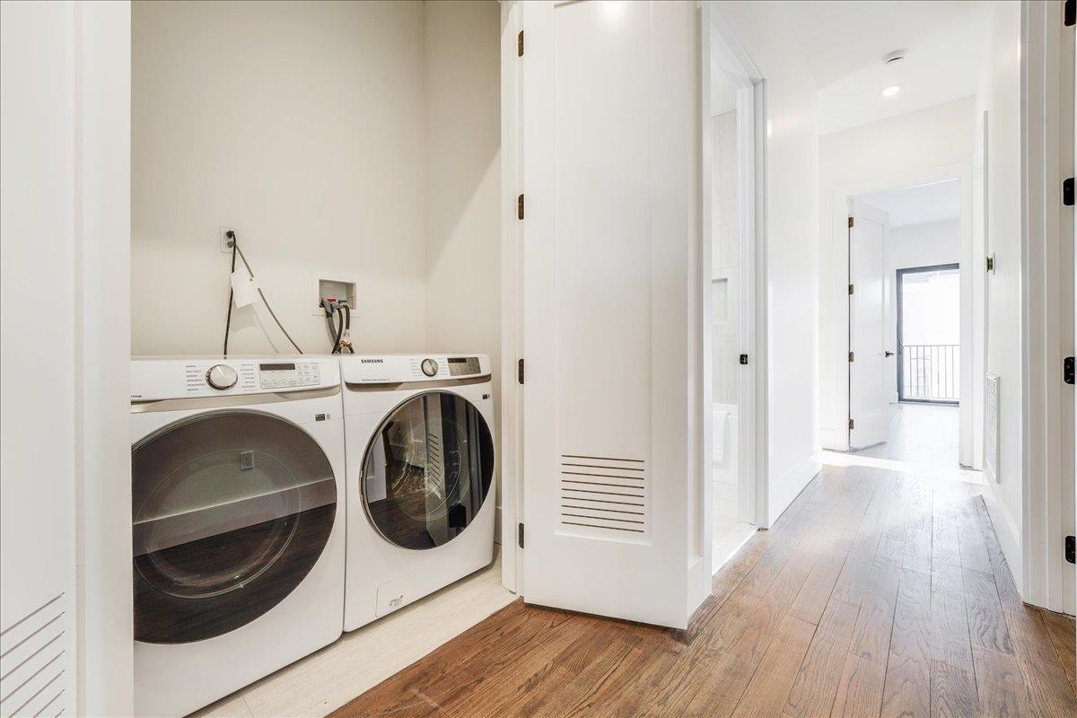 226 NUNDA AVE Unit: 1