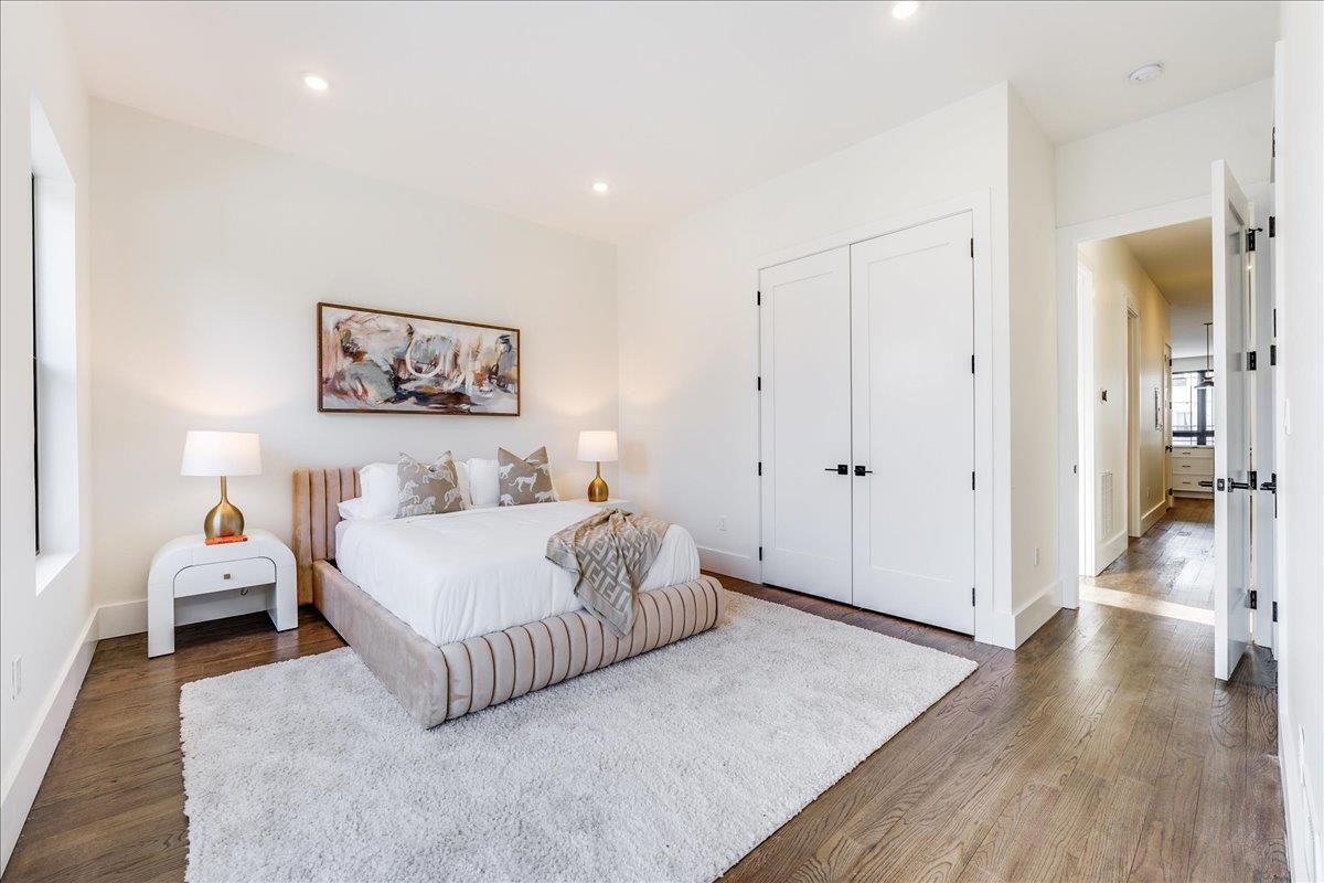 226 NUNDA AVE Unit: 1