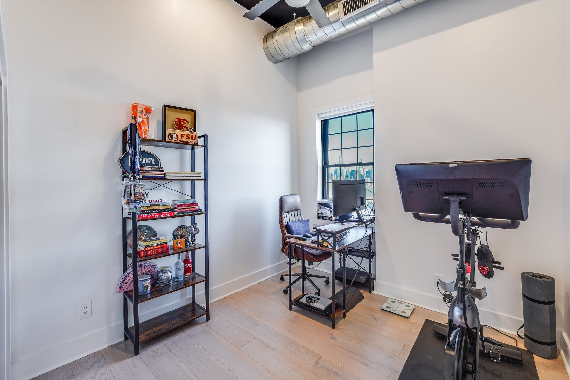 1 LINCOLN PL Unit: 2