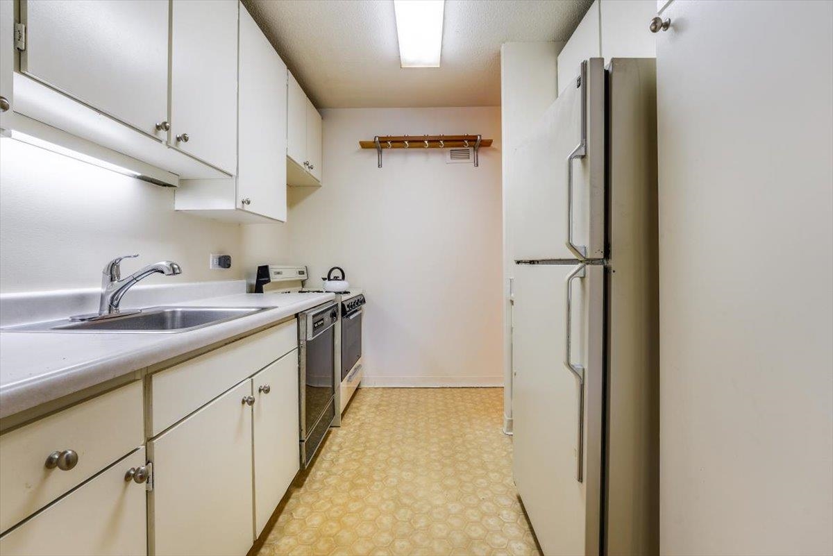 7002 BLVD EAST Unit: 6H