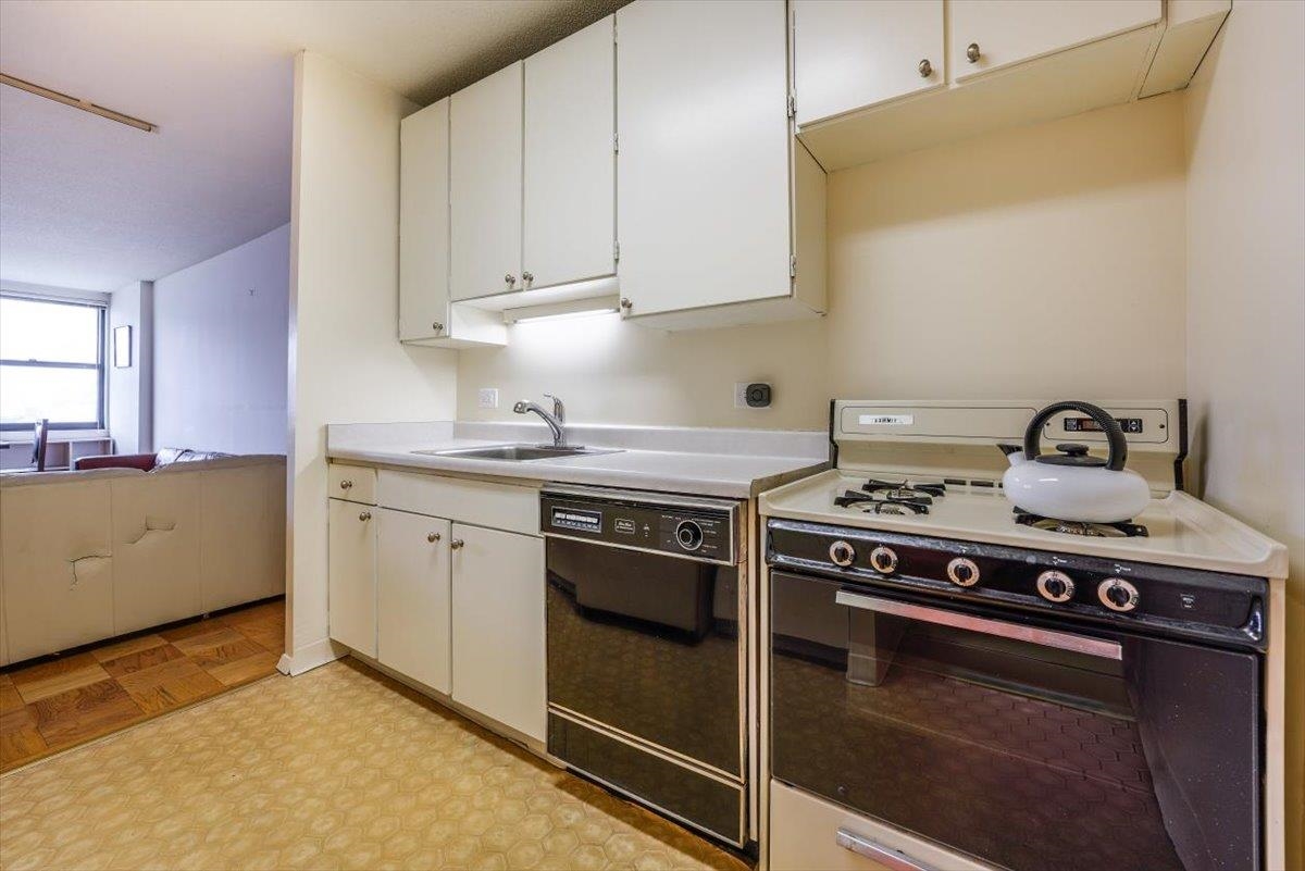 7002 BLVD EAST Unit: 6H