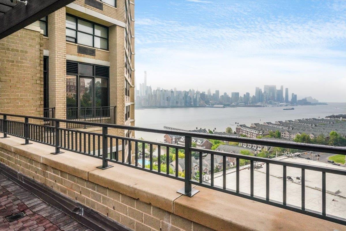 7002 BLVD EAST Unit: 6H