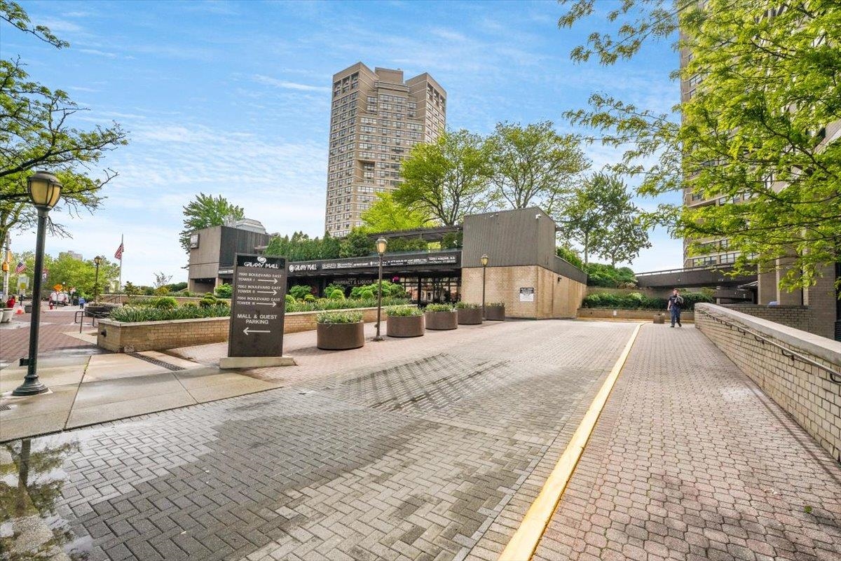 7002 BLVD EAST Unit: 6H