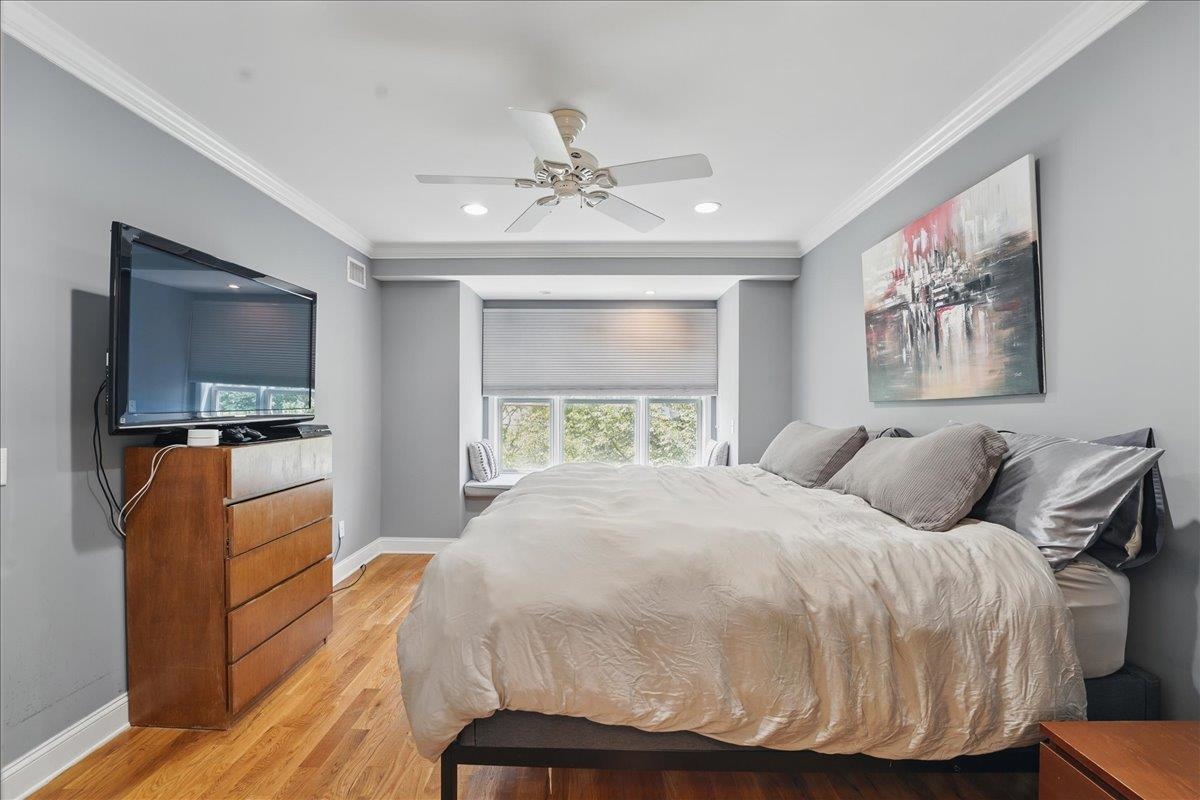 211 MADISON ST Unit: 3