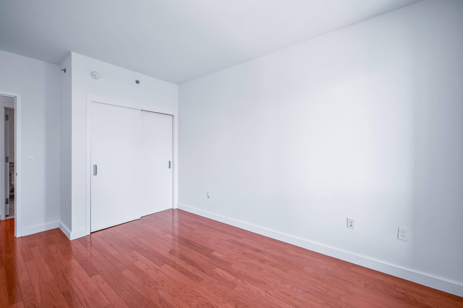 1 SHORE LANE Unit: 1903