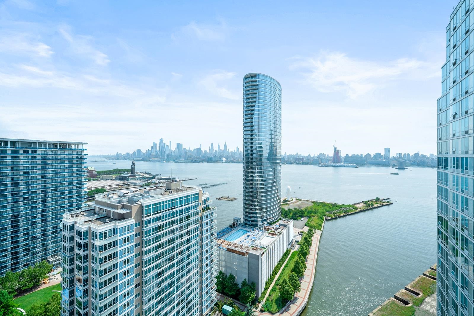 1 SHORE LANE Unit: 1903