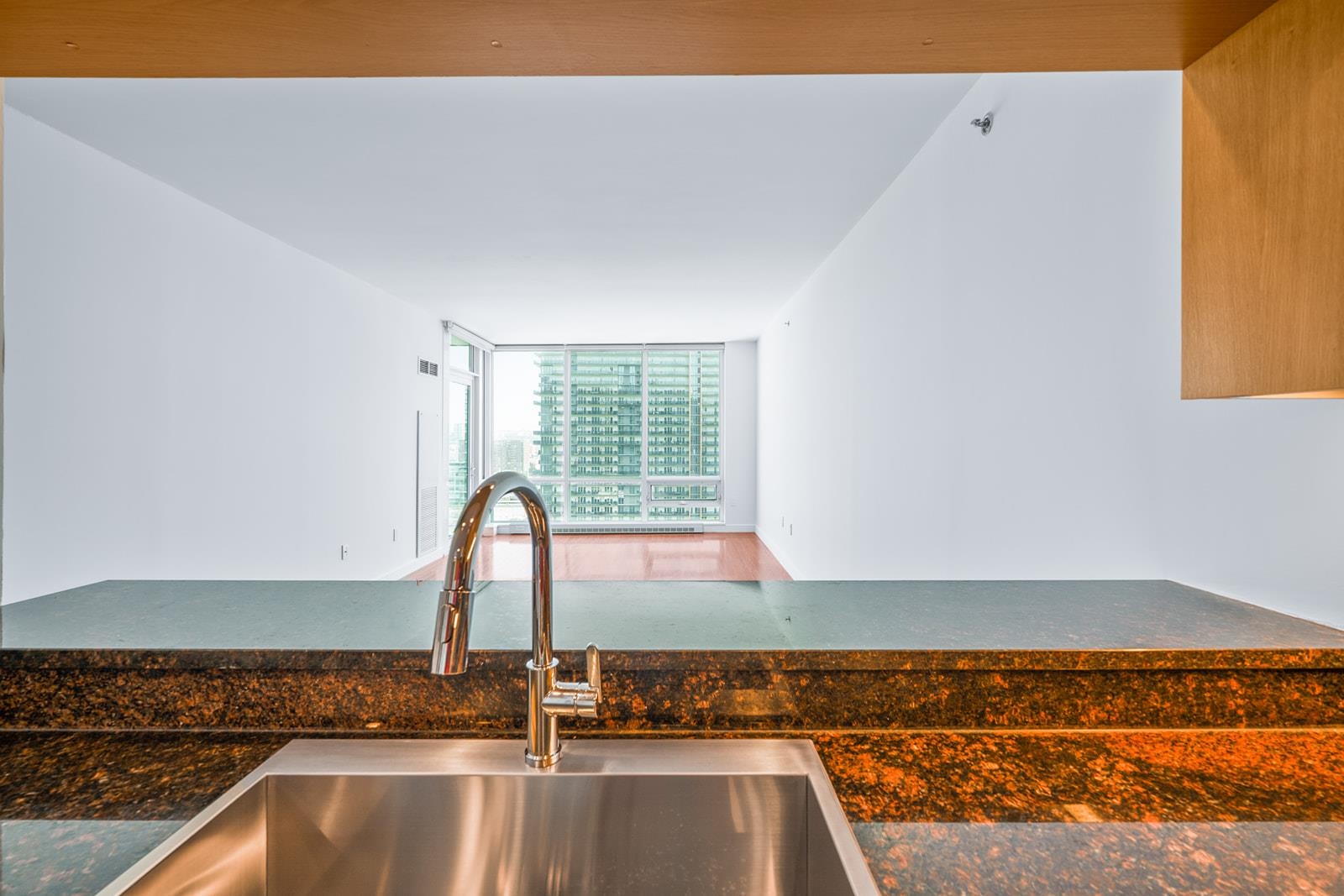 1 SHORE LANE Unit: 1903