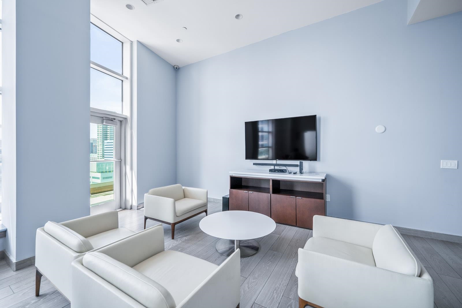 1 SHORE LANE Unit: 1903