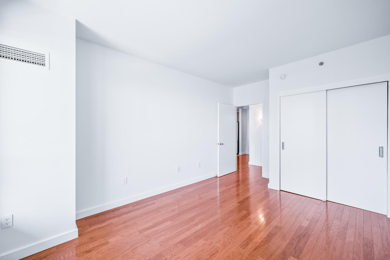 1 SHORE LANE Unit: 1903