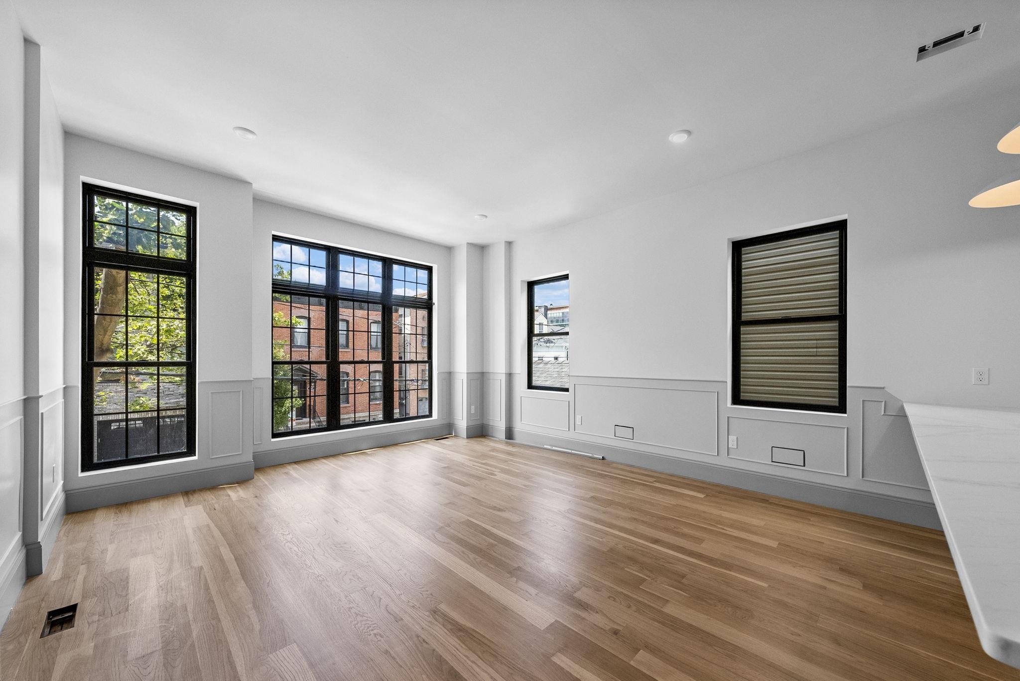 166 NEW YORK AVE