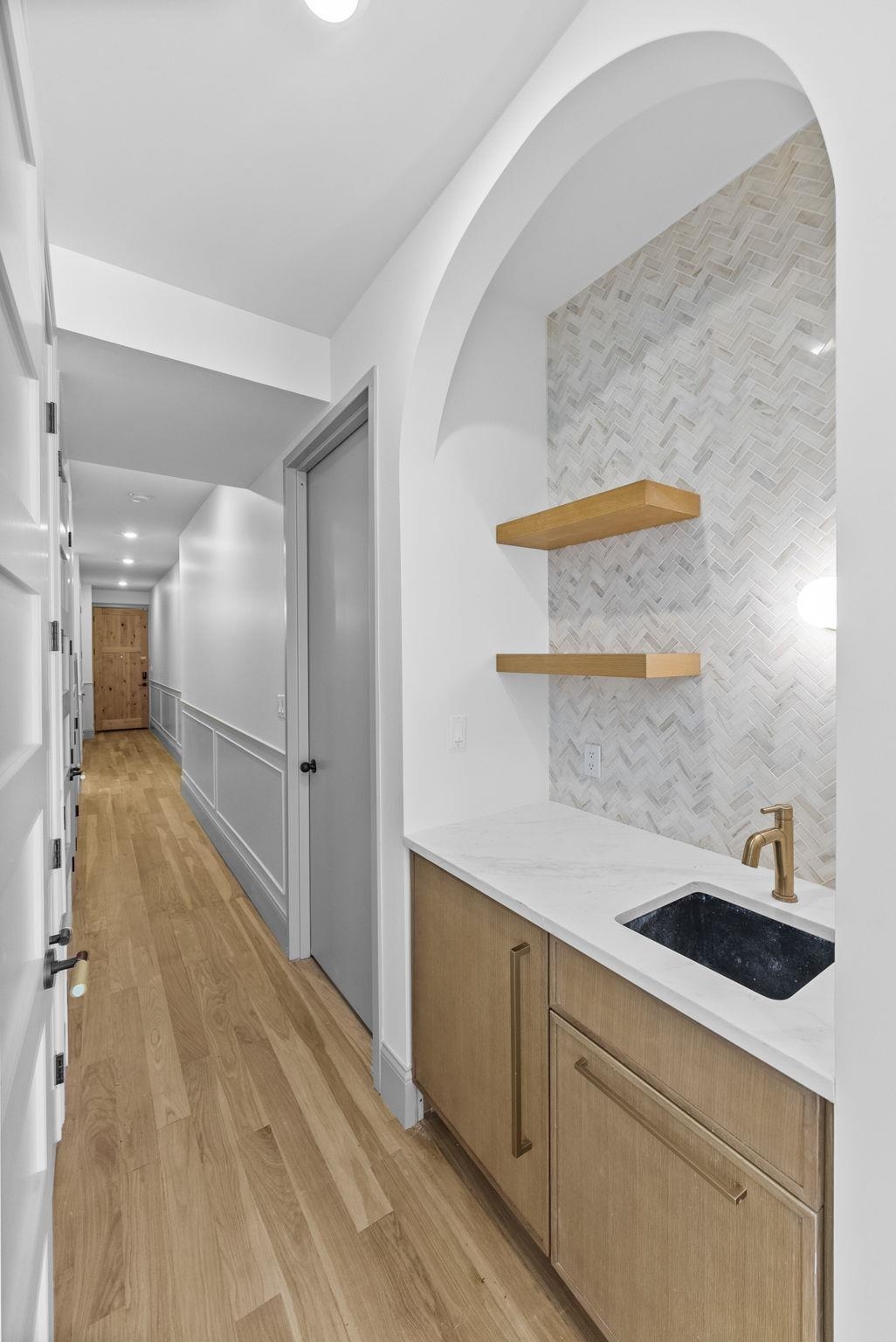 166 NEW YORK AVE