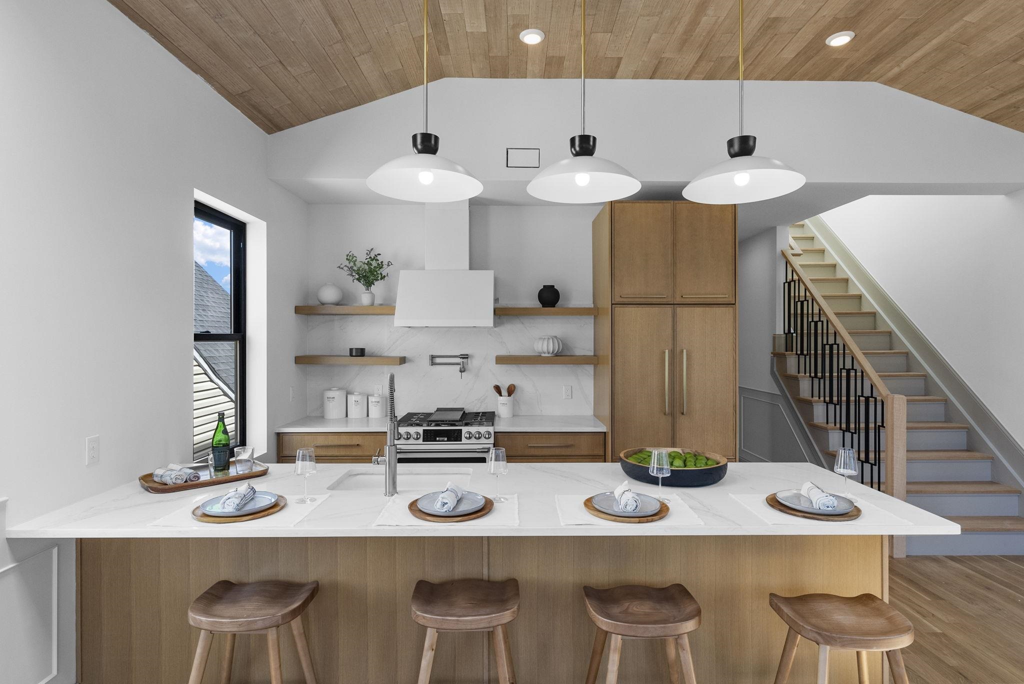 166 NEW YORK AVE