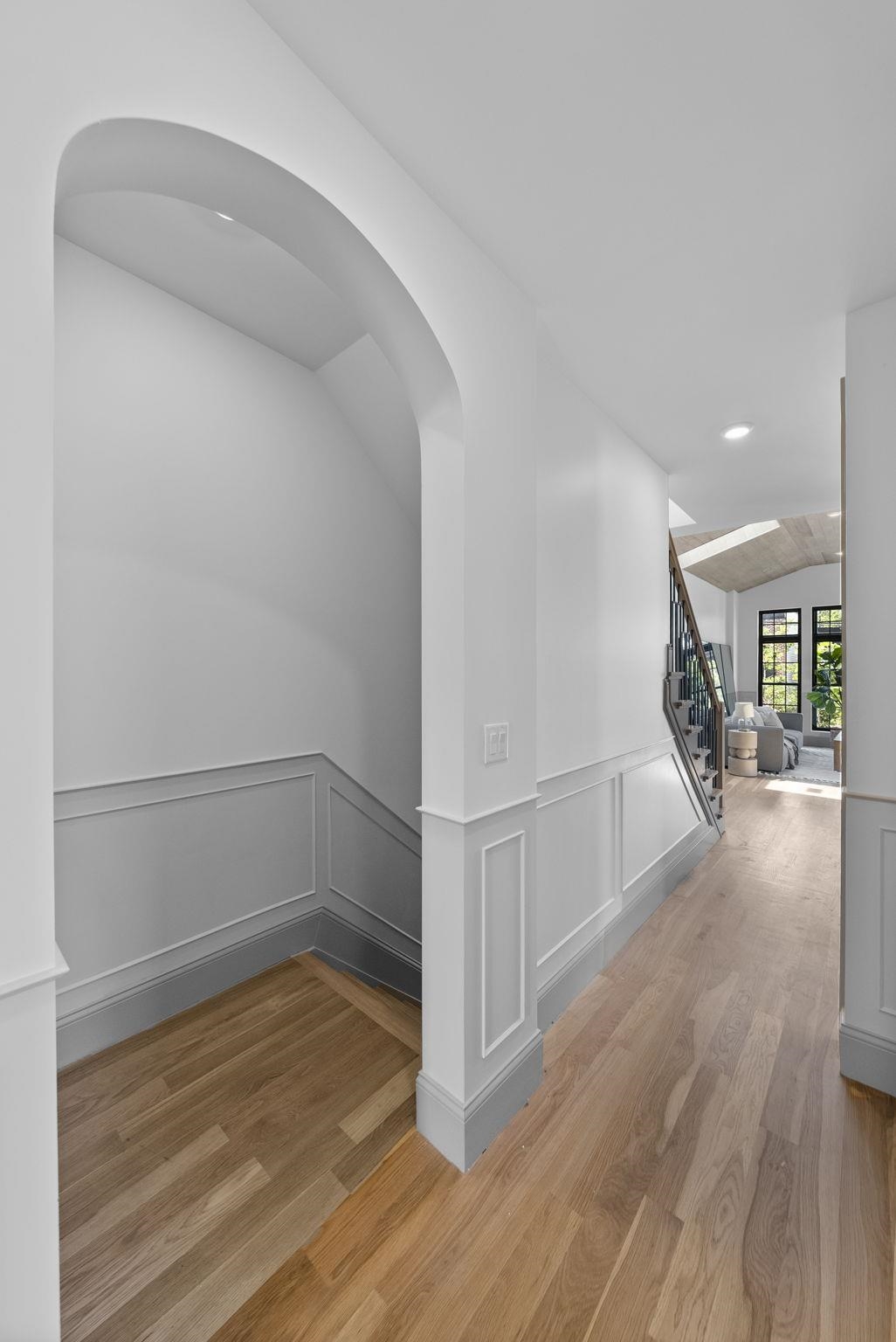 166 NEW YORK AVE Unit: 2