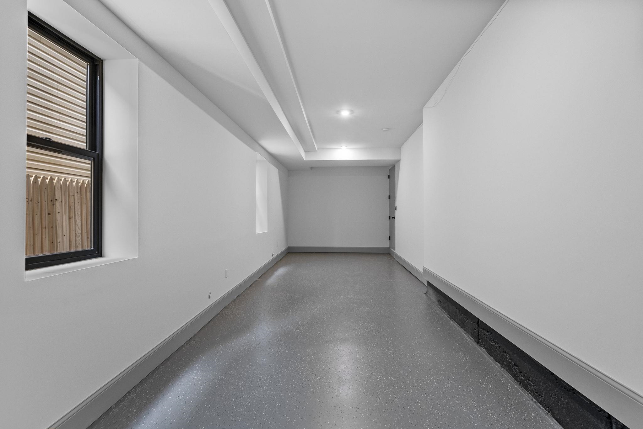 166 NEW YORK AVE Unit: 2