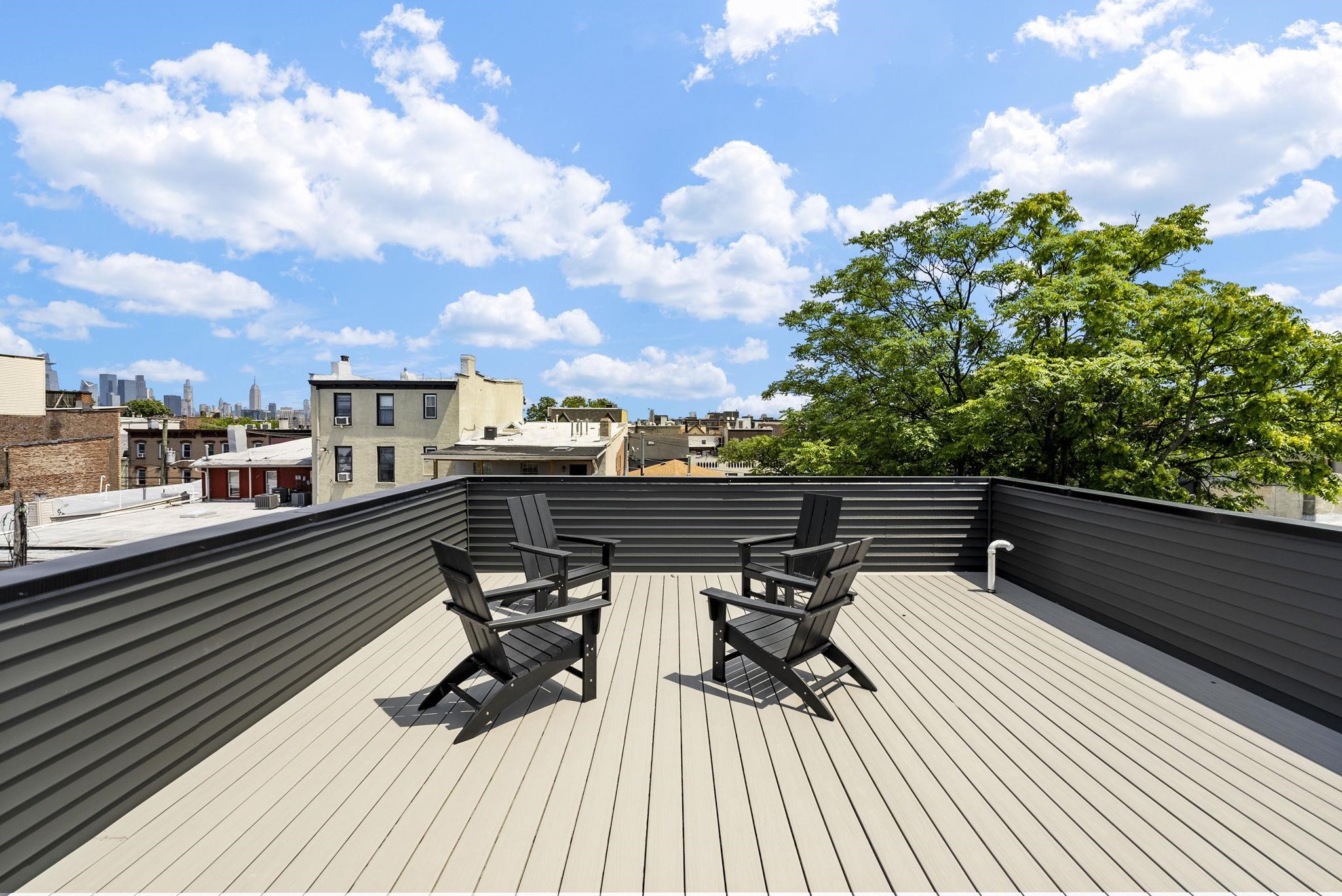 166 NEW YORK AVE Unit: 2