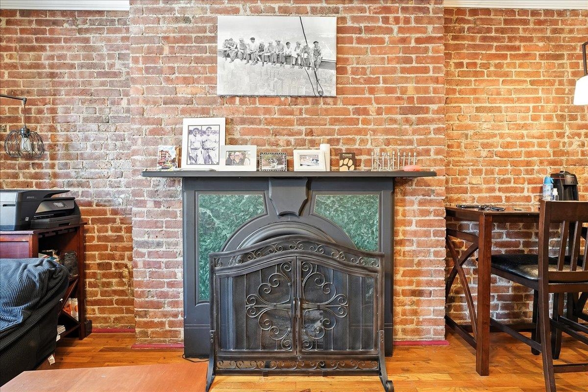 205 14TH ST Unit: 2L
