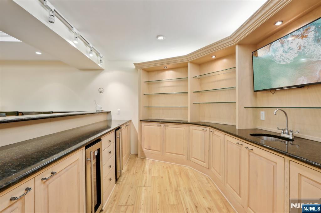 6 Primrose Court