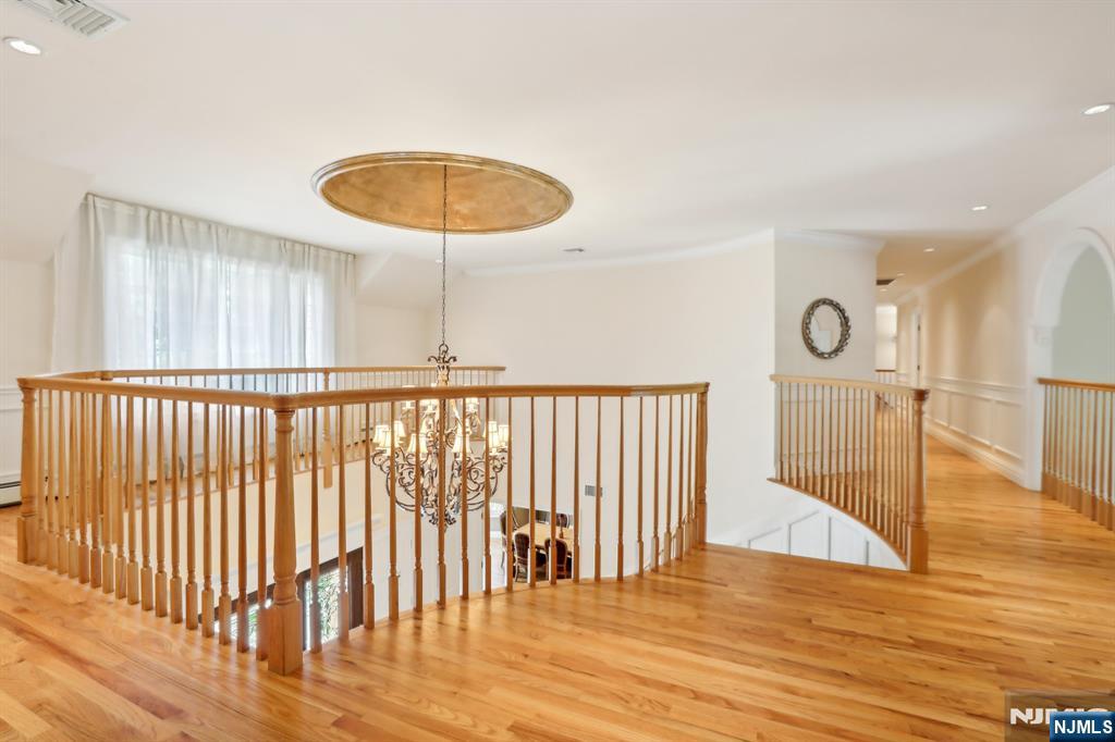 6 Primrose Court