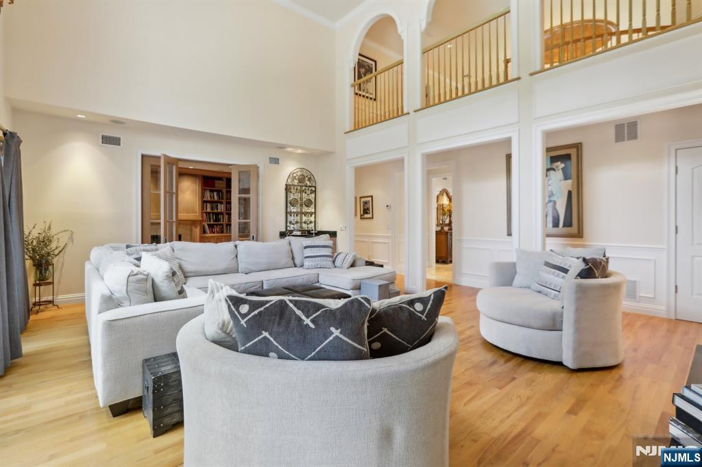 6 Primrose Court