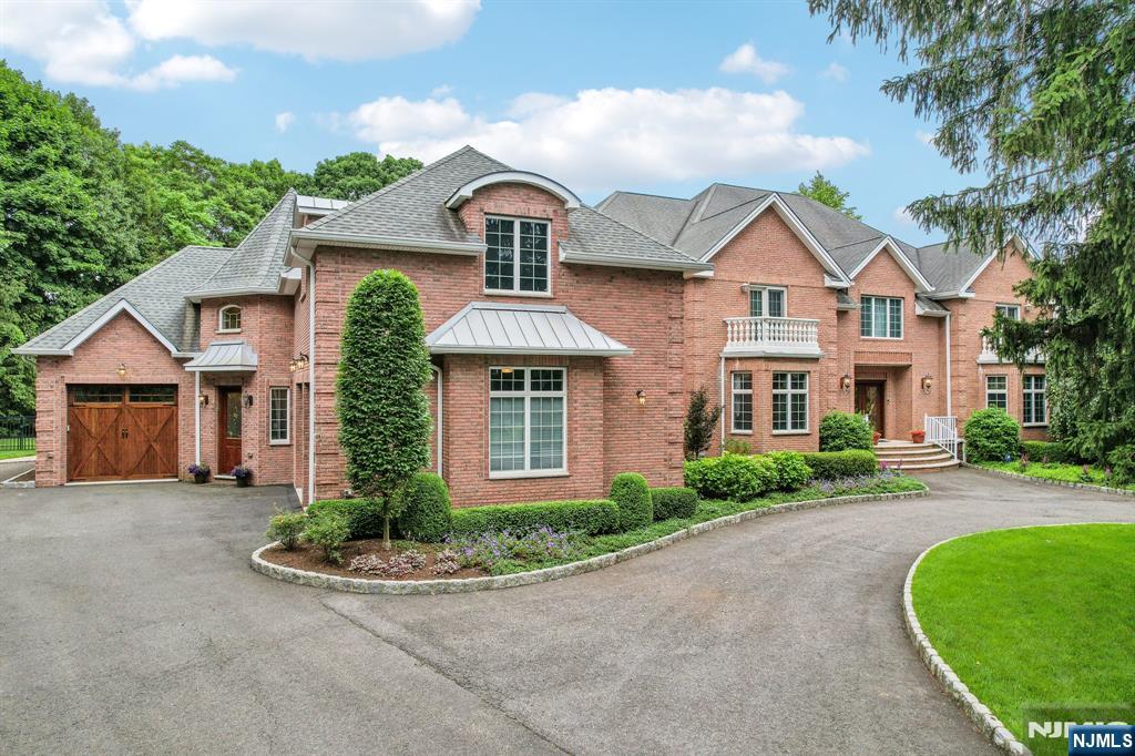 6 Primrose Court