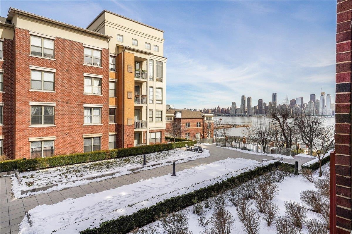 26 AVENUE AT PORT IMPERIAL Unit: 213