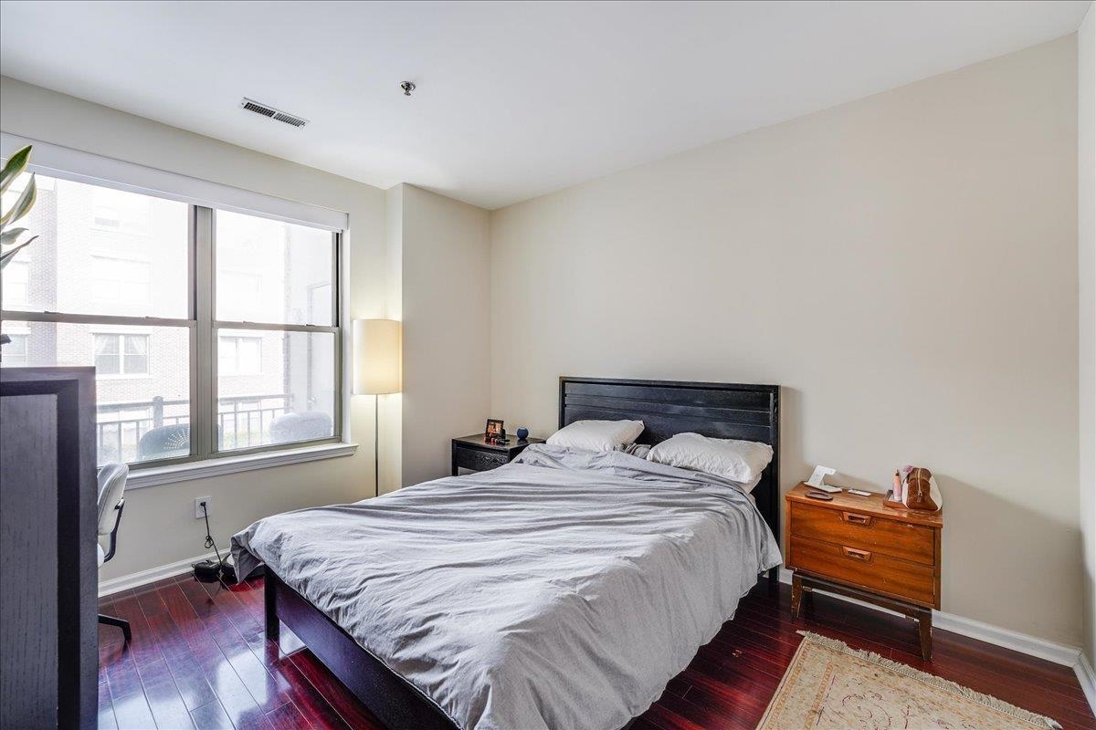26 AVENUE AT PORT IMPERIAL Unit: 213