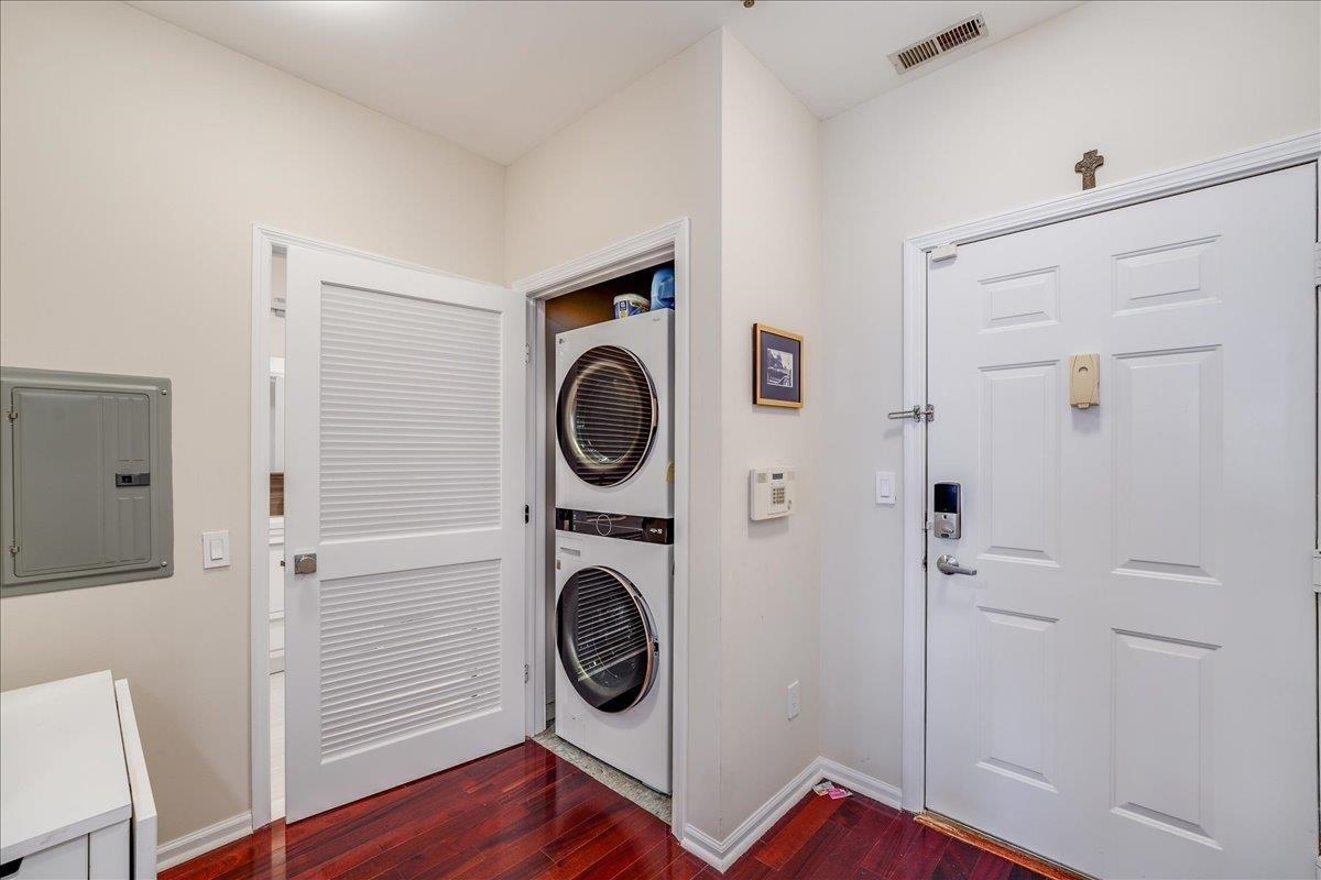 26 AVENUE AT PORT IMPERIAL Unit: 213
