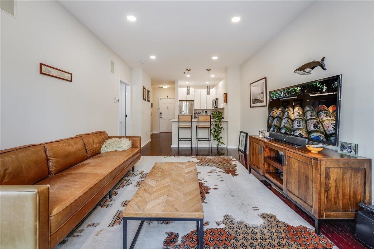 26 AVENUE AT PORT IMPERIAL Unit: 213