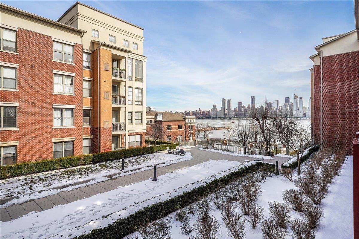 26 AVENUE AT PORT IMPERIAL Unit: 213
