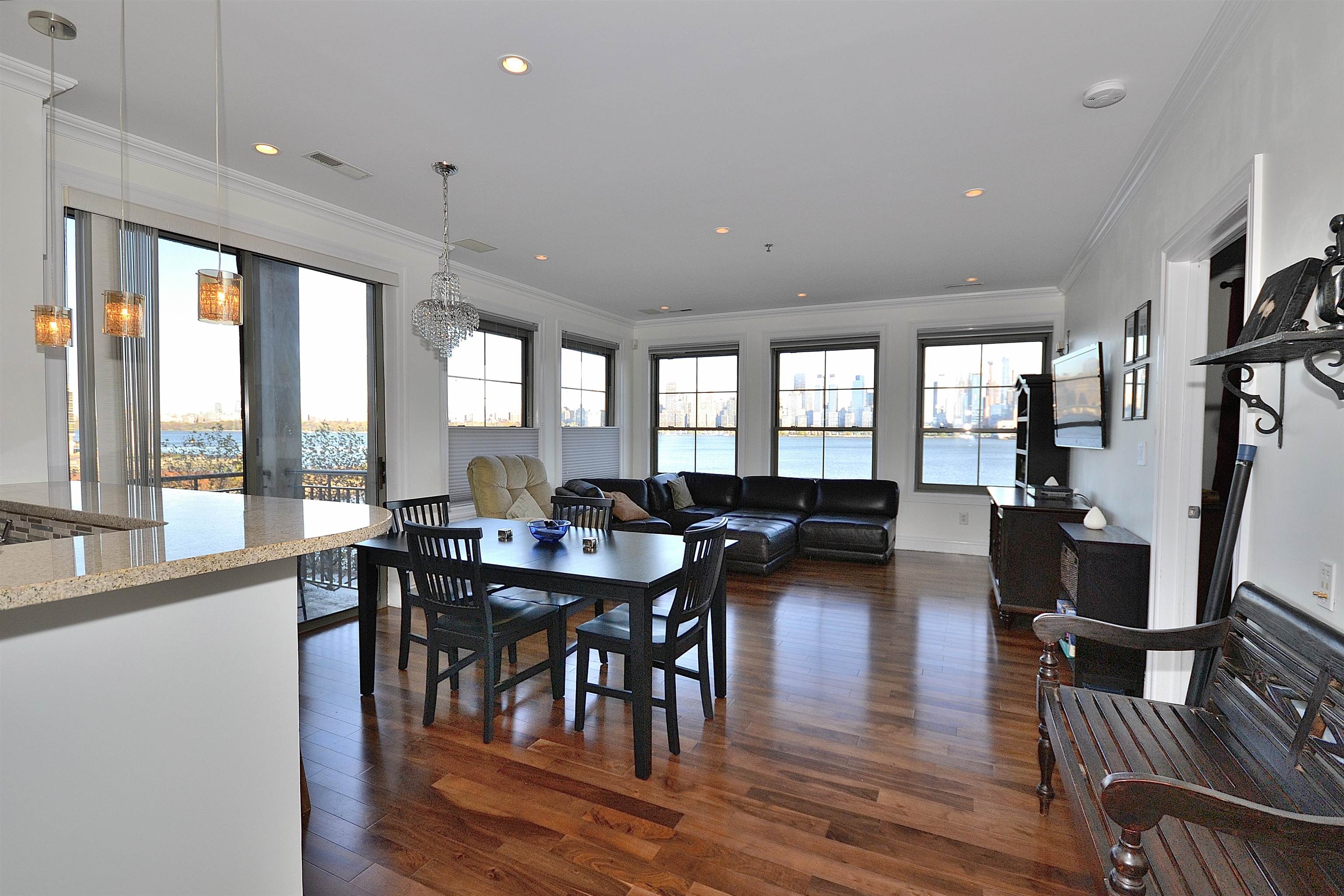 26 AVENUE AT PORT IMPERIAL Unit: 203