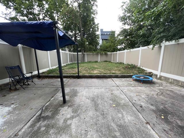 94 WINFIELD AVE Unit: G