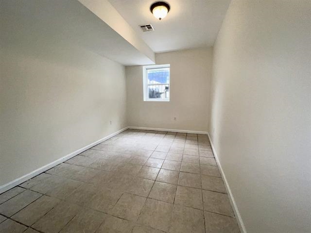 94 WINFIELD AVE Unit: G