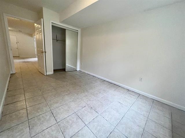 94 WINFIELD AVE Unit: G