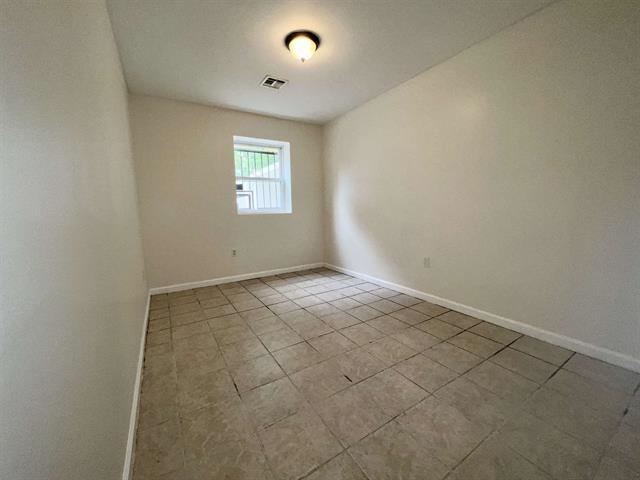 94 WINFIELD AVE Unit: G