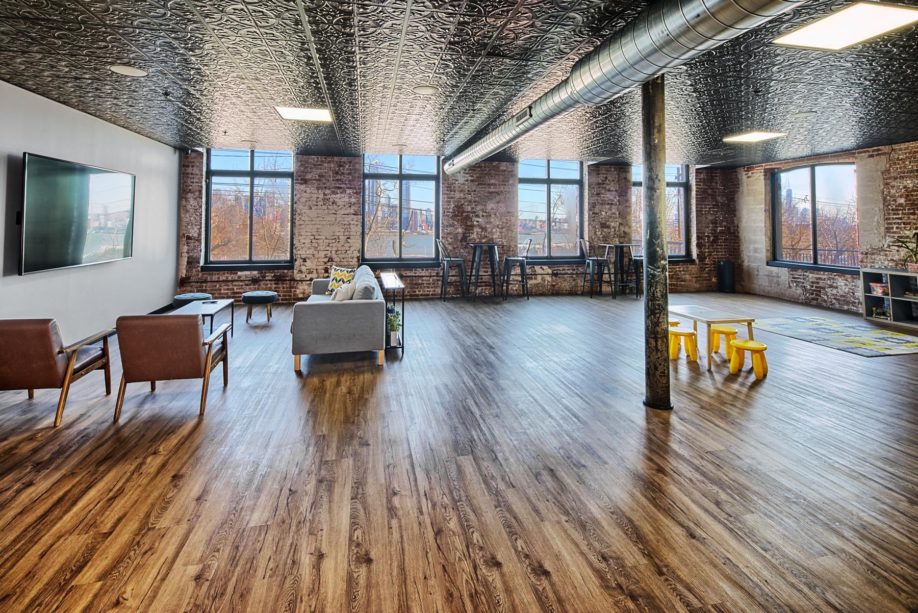 518-530 GREGORY AVE Unit: #B201