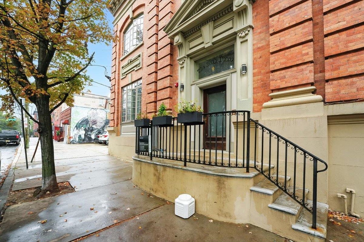 9 COLES ST Unit: 4