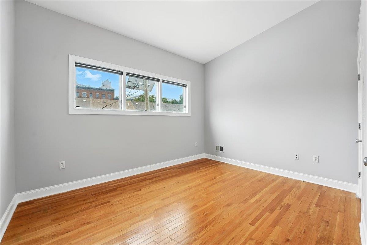 9 COLES ST Unit: 4