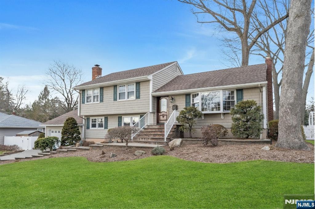 108 Knickerbocker Avenue